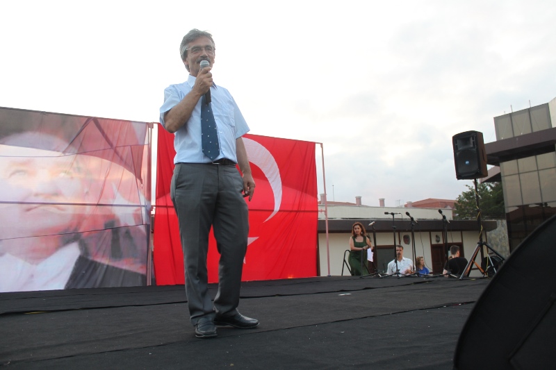 2024/06/1718568924_v._Istanbul_folk_halk_muzigi_festivali_ve_basin_bayrami_acikhava_konseri032.jpg