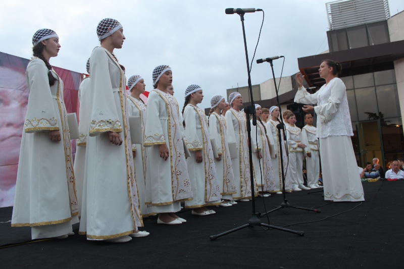 2024/06/1718568927_v._Istanbul_folk_halk_muzigi_festivali_ve_basin_bayrami_acikhava_konseri054.jpg