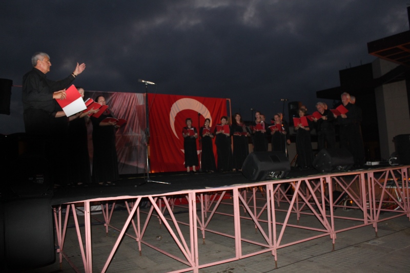 2024/06/1718568927_v._Istanbul_folk_halk_muzigi_festivali_ve_basin_bayrami_acikhava_konseri076.jpg