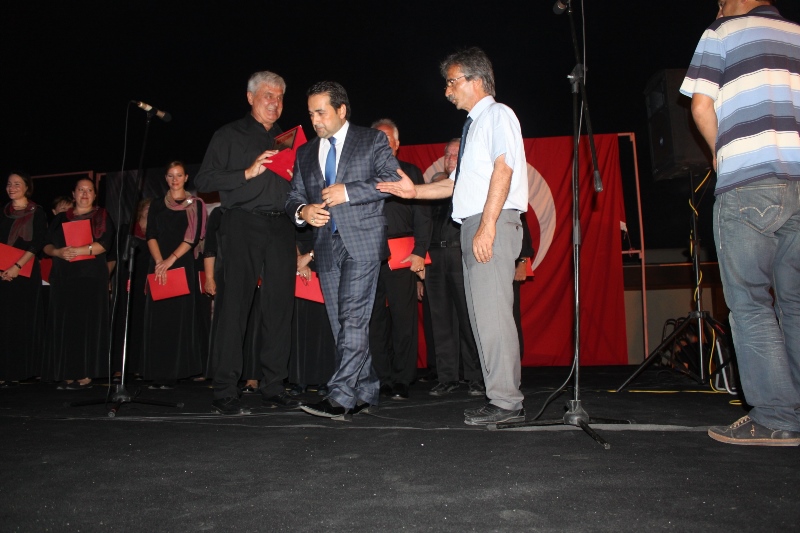 2024/06/1718568927_v._Istanbul_folk_halk_muzigi_festivali_ve_basin_bayrami_acikhava_konseri086.jpg