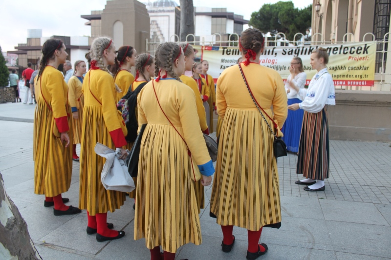 2024/06/1718568928_v._Istanbul_folk_halk_muzigi_festivali_ve_basin_bayrami_acikhava_konseri015.jpg
