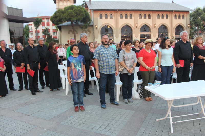 2024/06/1718568928_v._Istanbul_folk_halk_muzigi_festivali_ve_basin_bayrami_acikhava_konseri028.jpg