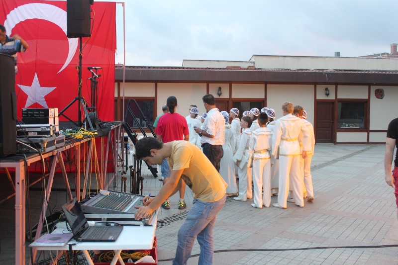 2024/06/1718568928_v._Istanbul_folk_halk_muzigi_festivali_ve_basin_bayrami_acikhava_konseri050.jpg