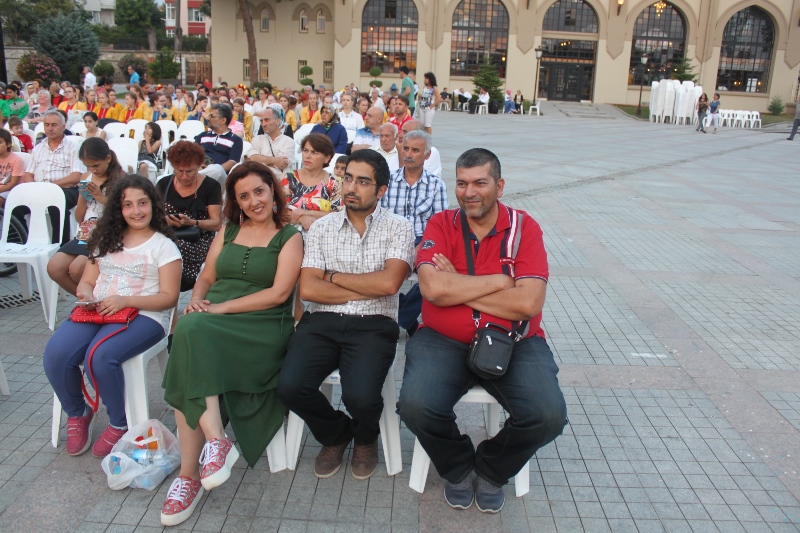 2024/06/1718568929_v._Istanbul_folk_halk_muzigi_festivali_ve_basin_bayrami_acikhava_konseri041.jpg