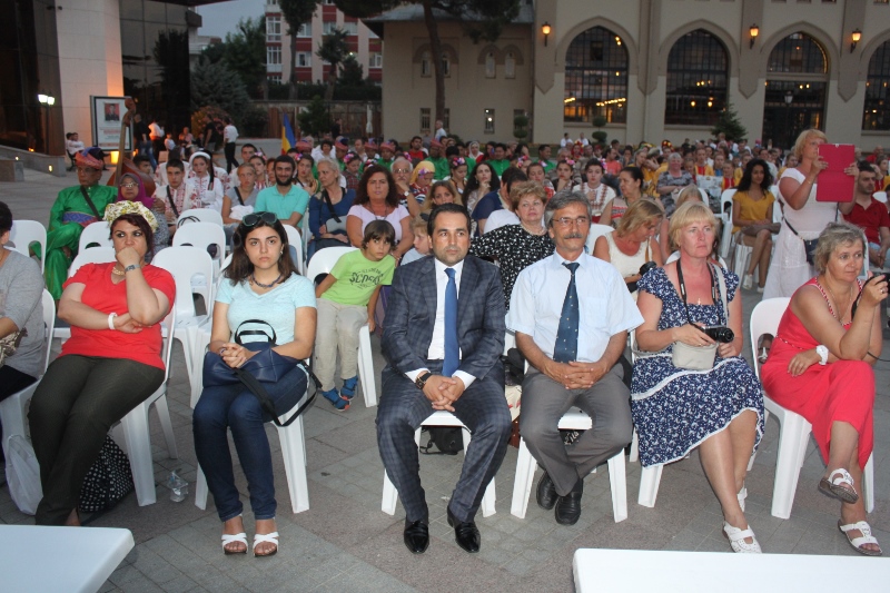 2024/06/1718568929_v._Istanbul_folk_halk_muzigi_festivali_ve_basin_bayrami_acikhava_konseri059.jpg