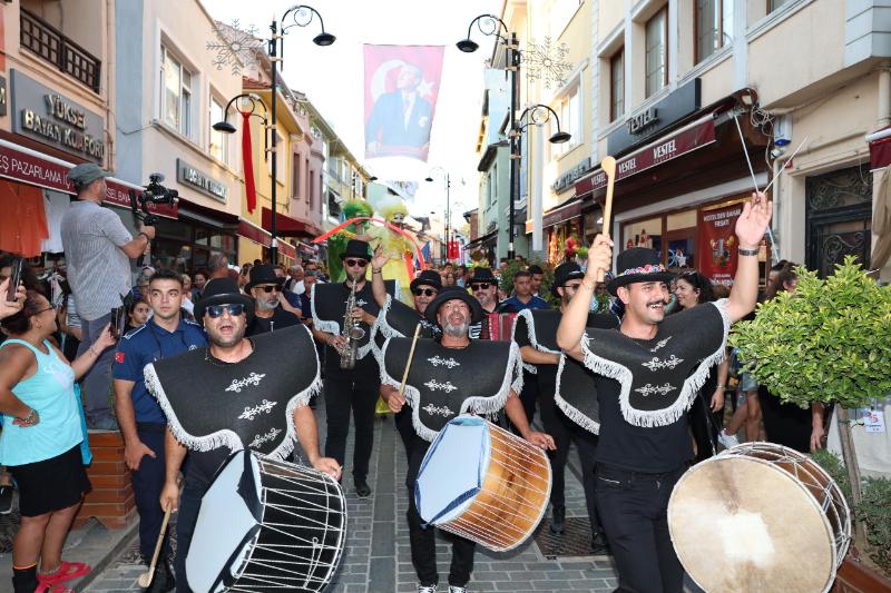 2024/07/1722404261_35._uluslararasi_sile_bezi_kultur_ve_sanat_festivali_basladi_-8.jpg