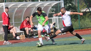 RÜZGARLIBAHÇESPOR, KOŞUYOLUNU TURLAYAMADI 1-3