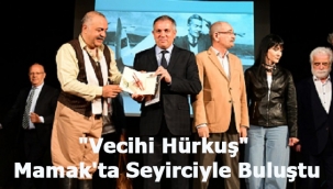 "Vecihi Hürkuş" Mamak'ta Seyirciyle Buluştu