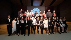 TEVİTÖL ÖĞRENCİLERİ DİNLEYENLERİ HAYRAN BIRAKTI