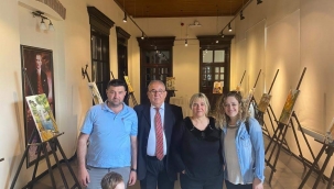 Ressam İsmet Çetin eserlerini Kocaeli Güzel Sanatlar galerisinde sanat ve sanatseverlerle buluşturdu.