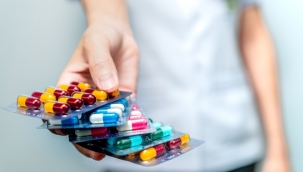 Türkiye'de Her 3 Reçeteden 1'i Antibiyotik!
