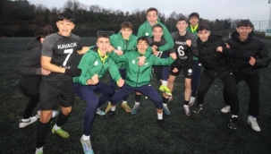 KAVACIKSPOR'DA GENÇLERİN KATKISINA TEŞEKKÜR VAR