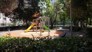 KADIKÖY'DE YAKILAN PARK TEKRAR YENİLENDİ