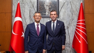 Özgür Özel'e Sakarya'dan İlk Destek