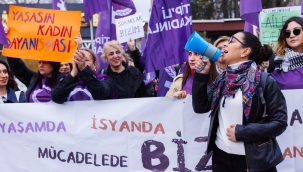 TİP'li kadınlardan Vezneciler Kız Öğrenci Yurduna yapılan saldırıya protesto