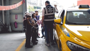 MİNİK DENETÇİLER TRAFİKTE İŞ BAŞINDA
