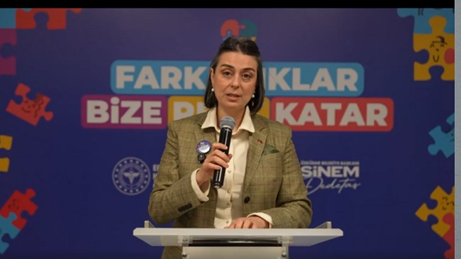 ÜSKÜDAR'DA OTİZM FARKINDALIK ETKİNLİĞİ GERÇEKLEŞTİRİLDİ