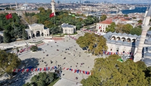 BEYAZIT MEYDANI GÖRKEMLİ GÜNLERİNE DÖNDÜ