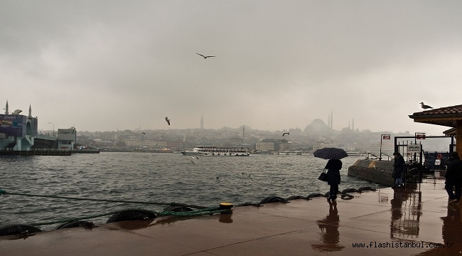 İSTANBUL SAĞANAK YAĞIŞIN ETKİSİ ALTINA GİRİYOR