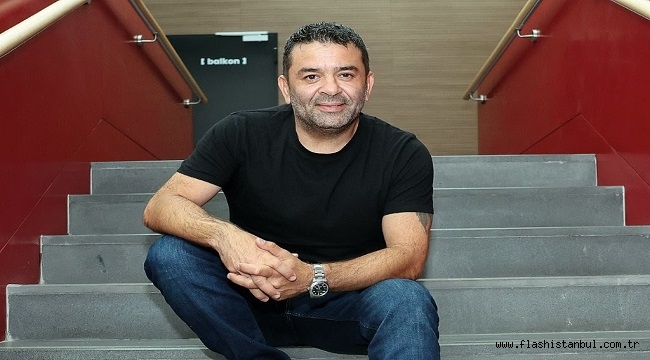BÜLENT ŞAKRAK: "MUTLULUKTA VE ONU YAYMAKTA İNAT EDİYORUM"