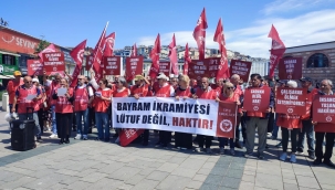 Tip'li emekliler Üsküdar'dan ses yükseltti; "Bayram İkramiyesi Lütuf Değil Haktır" 