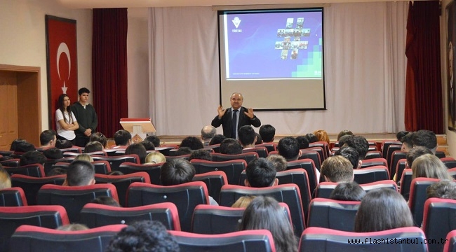 PROF.DR. İBRAHİM YÜKSEL ÖĞRENCİLERLE BULUŞTU