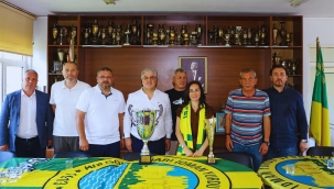Beykoz Belediyesi Başkan Vekili Özlem Vural Gürzel Anadoluhisarı İdmanyurdu Spor Kulübünde