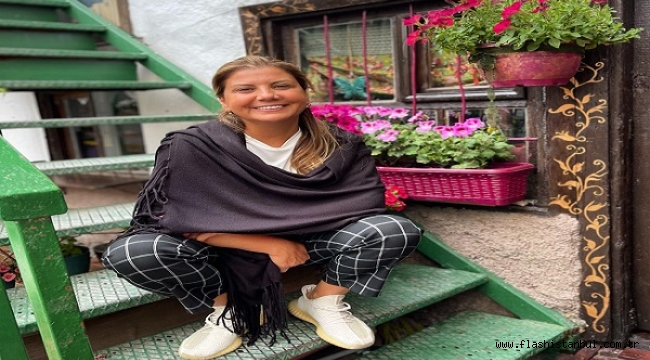 BUKET MÜFTÜOĞLU'NDAN " ZEYTİNİME DOKUNMA" ŞARKISI
