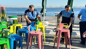 BÜYÜKADA'DA YOLLARLA KALDIRIMLARIN İŞGALİNE SON VERİLDİ