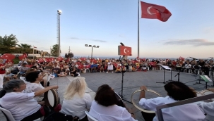 ANADOLU KADIN HAREKETİ DERNEĞİ: "ATATÜRK'Ü UNUTTURMAYACAĞIZ"