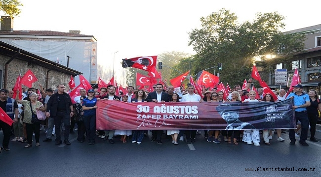 BEŞİKTAŞ BELEDİYESİ 30 AĞUSTOS'U 'ZAFER YÜRÜYÜŞÜ' İLE KUTLADI!