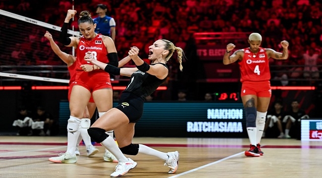 FİLENİN SULTANLARI İSPANYA'YI 3-0 YENDİ