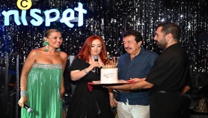 SELMA ORUÇ MODA DÜNYASINDA 30'UNCU YILINI KUTLADI