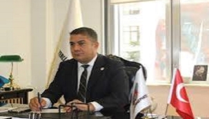 TEOMAN MUTLU; "TÜRKİYE'NİN ASIL MESELESİ SİYASETTEKİ FANATİZMDİR"