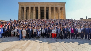 CHP 102'İNCİ KURULUŞ YILDÖNÜMÜNÜ KUTLUYOR