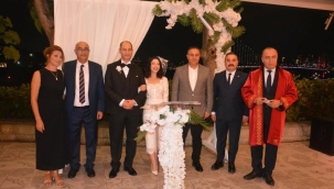 Gazeteci Tevfik Erk'in oğlu Tahsin  Erk ê Görkemli Bir Düğün