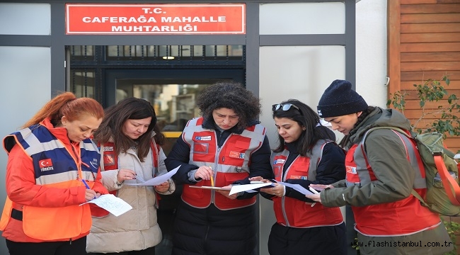 KADIKÖY BELEDİYESİ'NDEN CAFERAĞA MAHALLESİ'NDE DEPREM TATBİKATI
