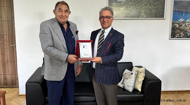 ÇILDIRLI EĞİTİMCİLER PLATFORMUNDAN PROF. DR. ESFENDER KORKMAZ'A TEŞEKKÜR ZİYARETİ