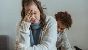 EBEVEYNLERİN ÇARESİZLİĞİ ÇOCUKLARDA 'AYRILIK KAYGISI' YARATIYOR