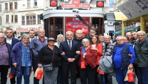 İETT'DEN DÜNYA YAŞLILAR GÜNÜ'NDE ANLAMLI ZİYARET