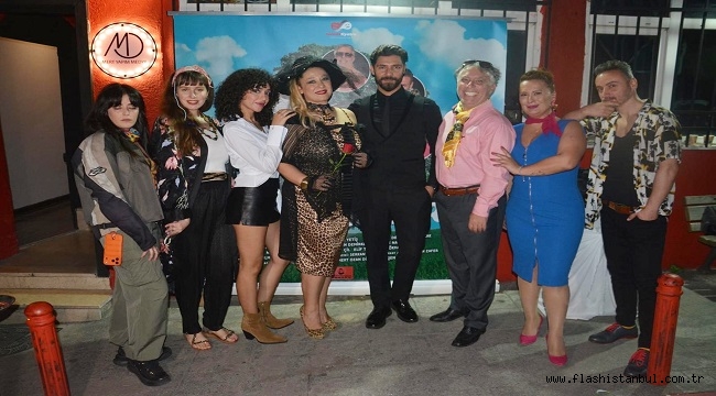 DERYA ŞEN "ŞEN KIZLAR" OYUNUYLA SAHNELERE DÖNDÜ