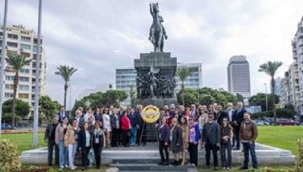 EGELİ DİŞ HEKİMLERİ: "ULU ÖNDERİN AÇTIĞI ÇAĞDAŞLIK YOLUNDA MESLEĞİMİZİ İCRA EDİYORUZ"