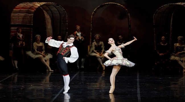 "GENÇ BALE TOPLULUĞU" DON KİŞOT İLE SANATSEVERLERİN KARŞISINA ÇIKIYOR