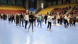 İBB'DEN KADINLAR İÇİN ÖZ SAVUNMA ATÖLYESİ