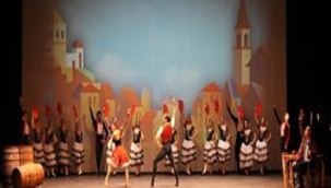 İSTANBUL GENÇ BALE TOPLULUĞU DON KİŞOT BALESİNİN PRÖMİYERİNİ GERÇEKLEŞTİRDİ