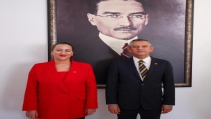 AYÇA ÇAĞLAR: "ÖZGÜR ÖZEL'İN KARARLI LİDERLİĞİ İKTİDAR YÜRÜYÜŞÜMÜZÜN EN GÜÇLÜ ADIMIDIR"