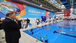 DÜNYA ENGELLİLER GÜNÜ'NDE YÜZME ETKİNLİĞİ