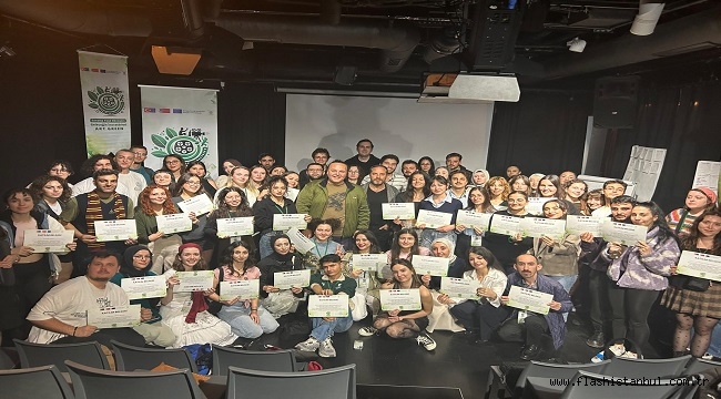 GENÇLER SANAT VE YEŞİL DÖNÜŞÜM İÇİN İSTANBUL'DA BULUŞTU