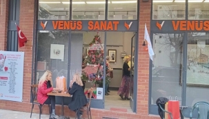 "KIŞ TEMALI KARMA RESİM SERGİSİ" VENÜS SANAT GALERİSİ'NDE AÇILDI