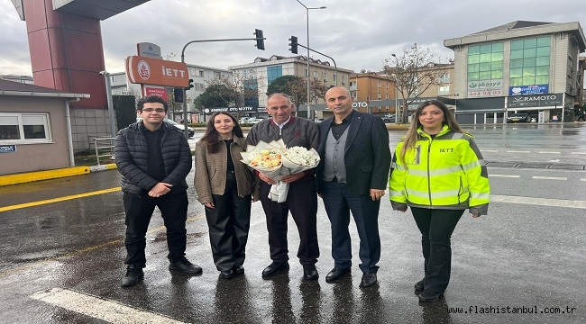 ÖĞRETMENLERDEN İETT ŞÖFÖRÜNE SÜRPRİZ